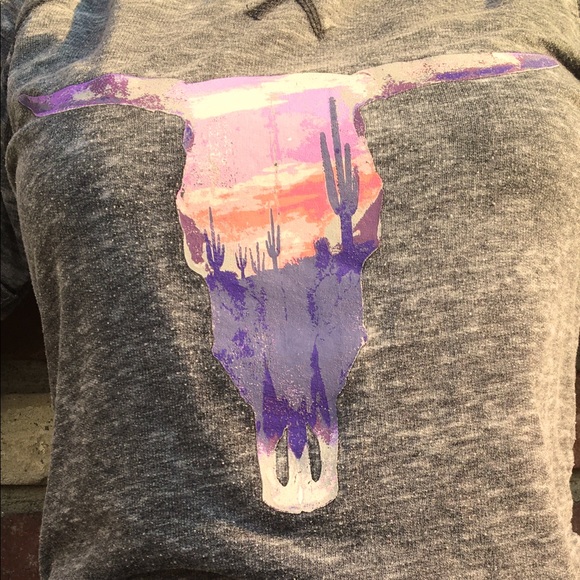 Southwestern Graphic Tee - Picture 2 of 6